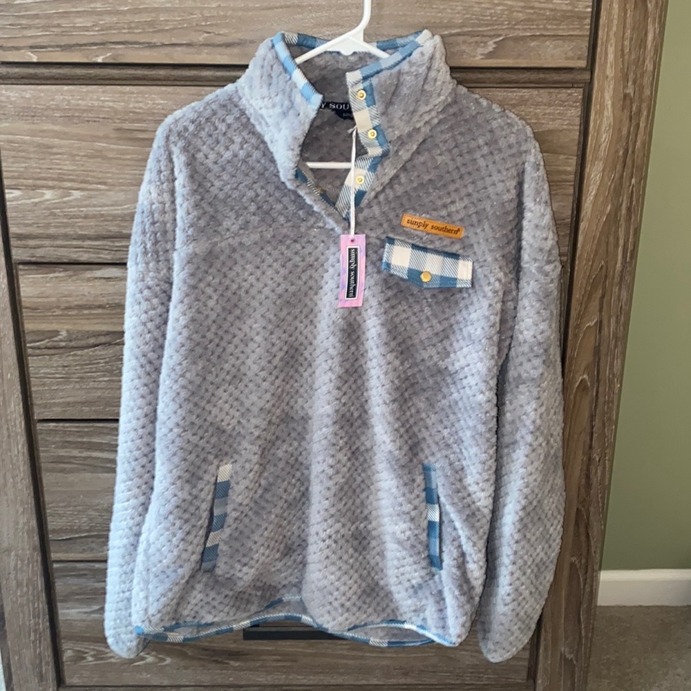 Brand New simply southern pull over with pockets